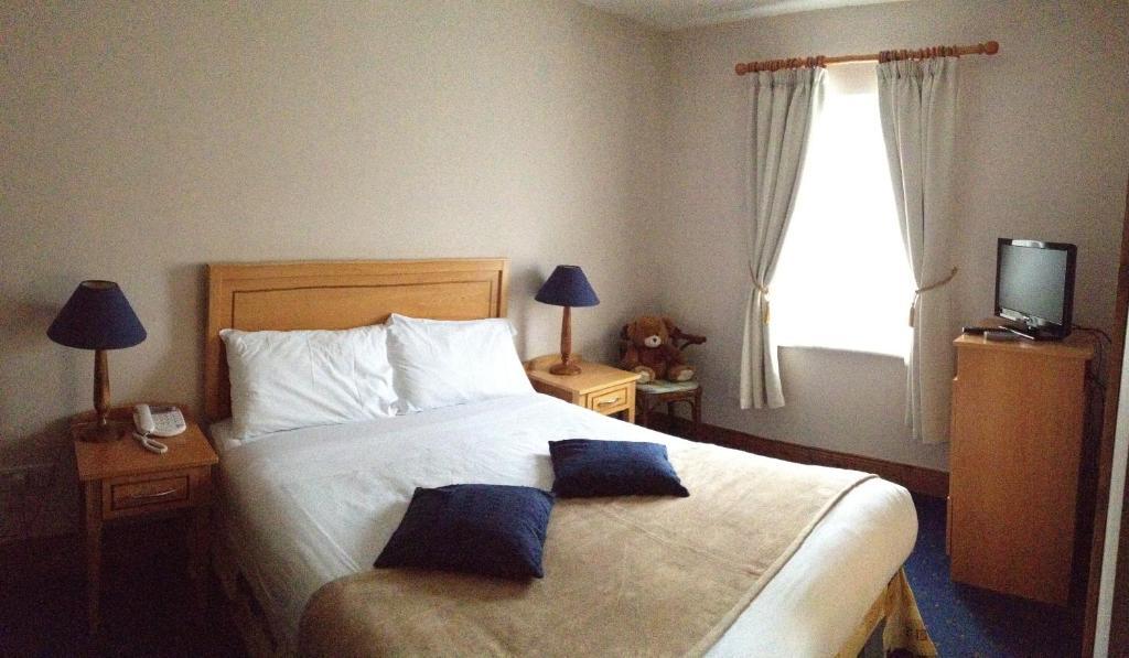 Virginia'S Guesthouse Kenmare Zimmer foto