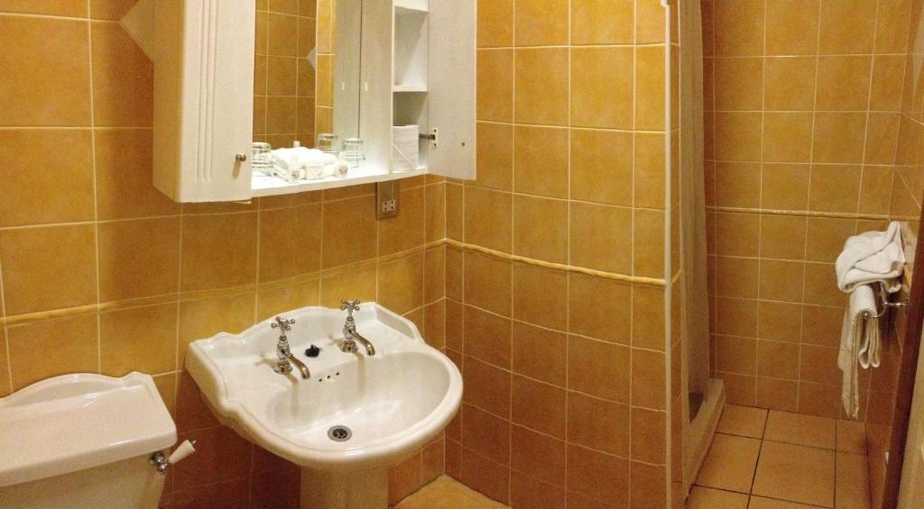 Virginia'S Guesthouse Kenmare Zimmer foto